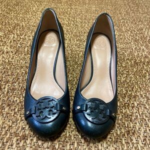 Tory Burch Miller Wedge Womens Size 7  Closed Toe Black Leather Logo